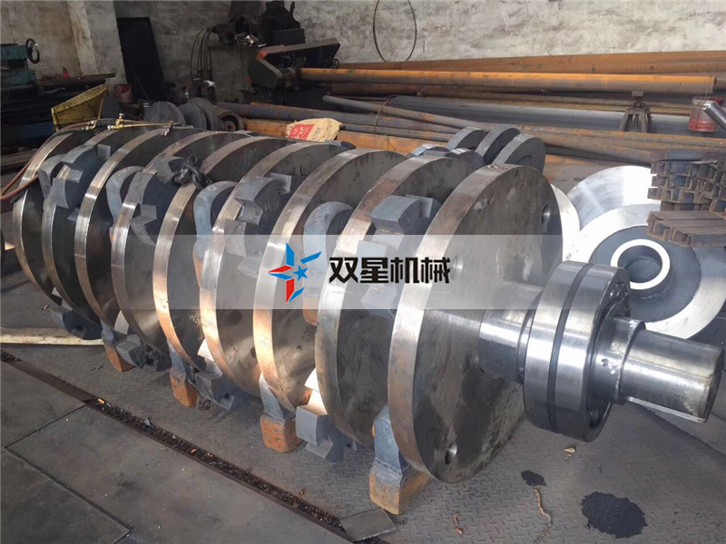 廢鋁粉碎機(jī)<a href='http://www.sffyiuj.cn/case/501.html' target='_blank'><span>錘頭</span></a>