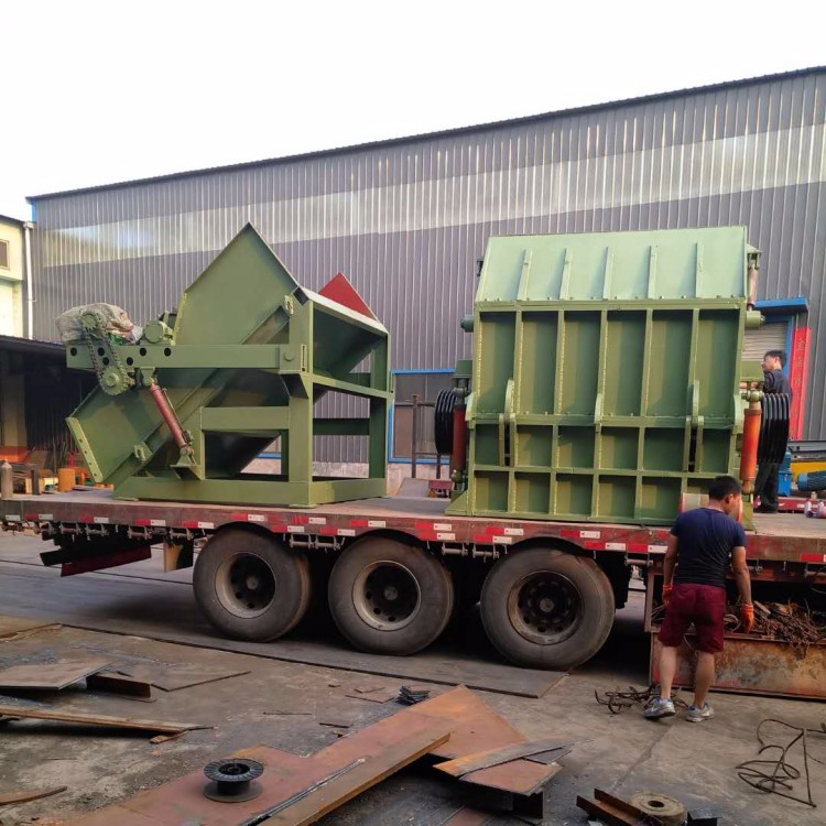 廢鐵粉碎機(jī)