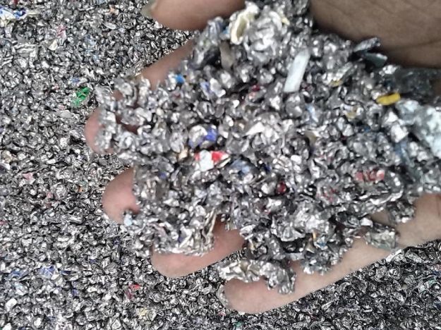 易拉罐粉碎機粉碎效果