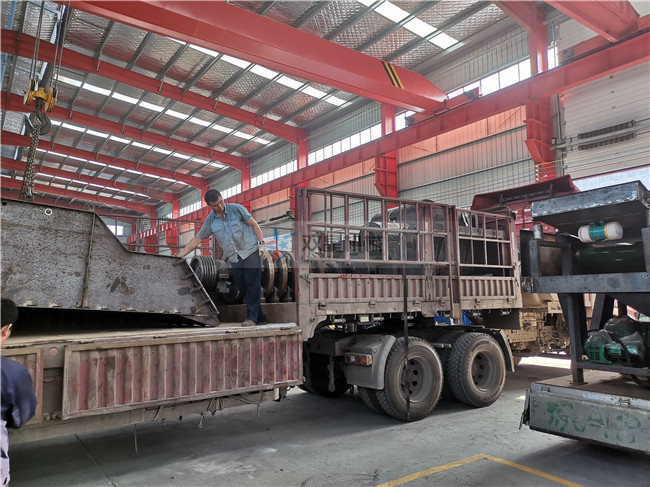 金屬破碎機視頻1600型發(fā)往青海西寧