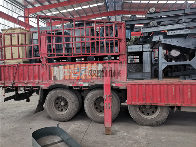 生鋁破碎機1600型設備發(fā)貨現場實拍展示