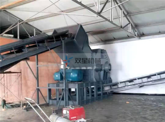 斷橋鋁粉碎機(jī)