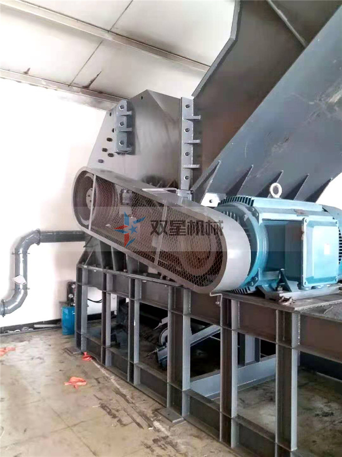 斷橋鋁粉碎機(jī)