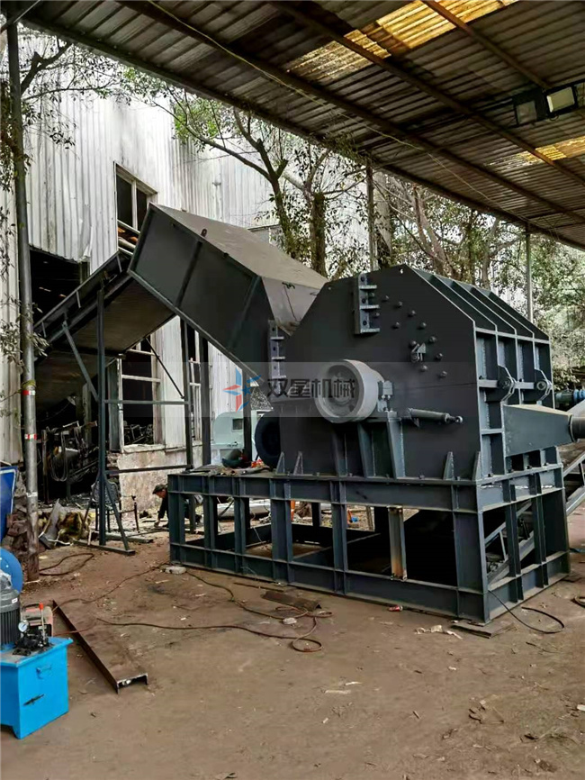 廢鋁粉碎機(jī)生產(chǎn)線上海客戶設(shè)備現(xiàn)場實拍